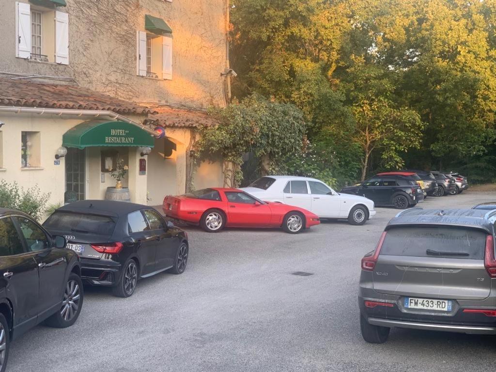 Human Hotel Restaurant Park Вилкроз Екстериор снимка