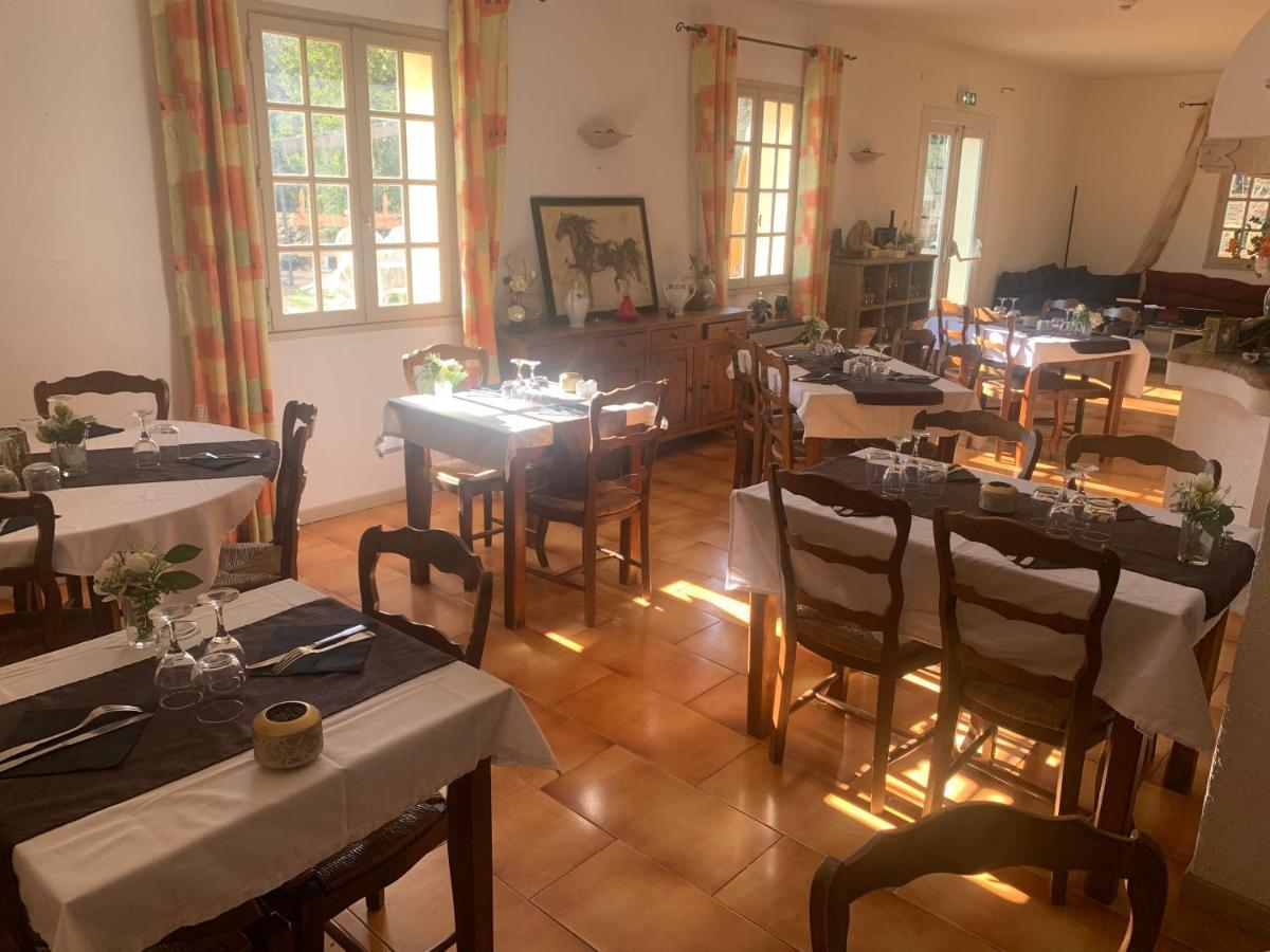 Human Hotel Restaurant Park Вилкроз Екстериор снимка