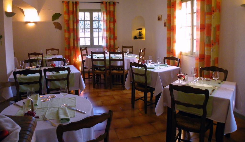 Human Hotel Restaurant Park Вилкроз Екстериор снимка